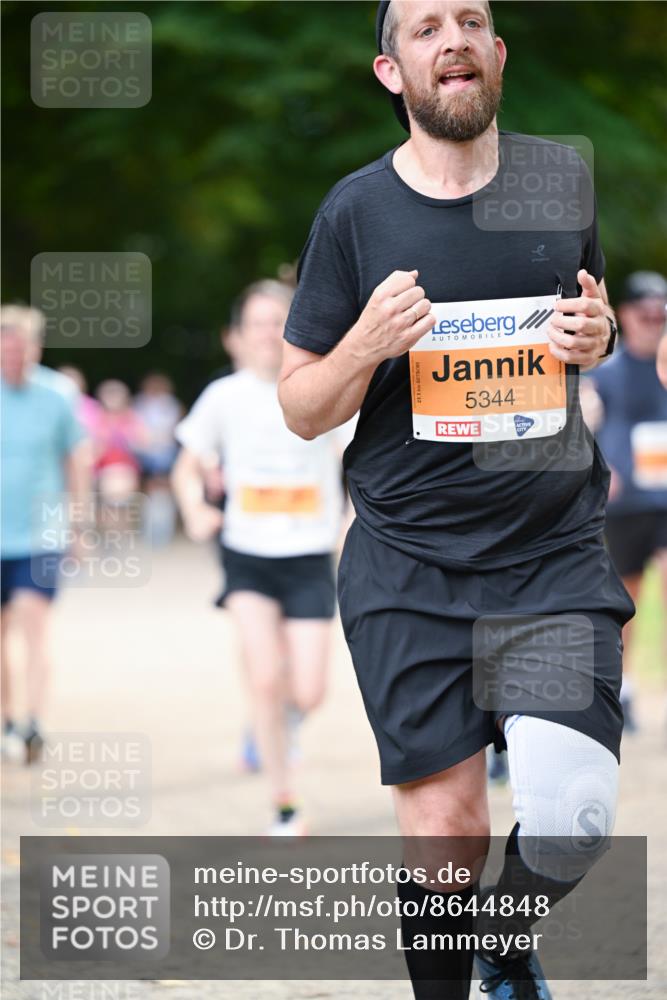 31.08.2025 - 21. Blankeneser Heldenlauf Dr. Thomas Lammeyer http://msf.ph/oto/8644848 31.08.2025 11:14:26 Laufen 5344 meine-sportfotos.de