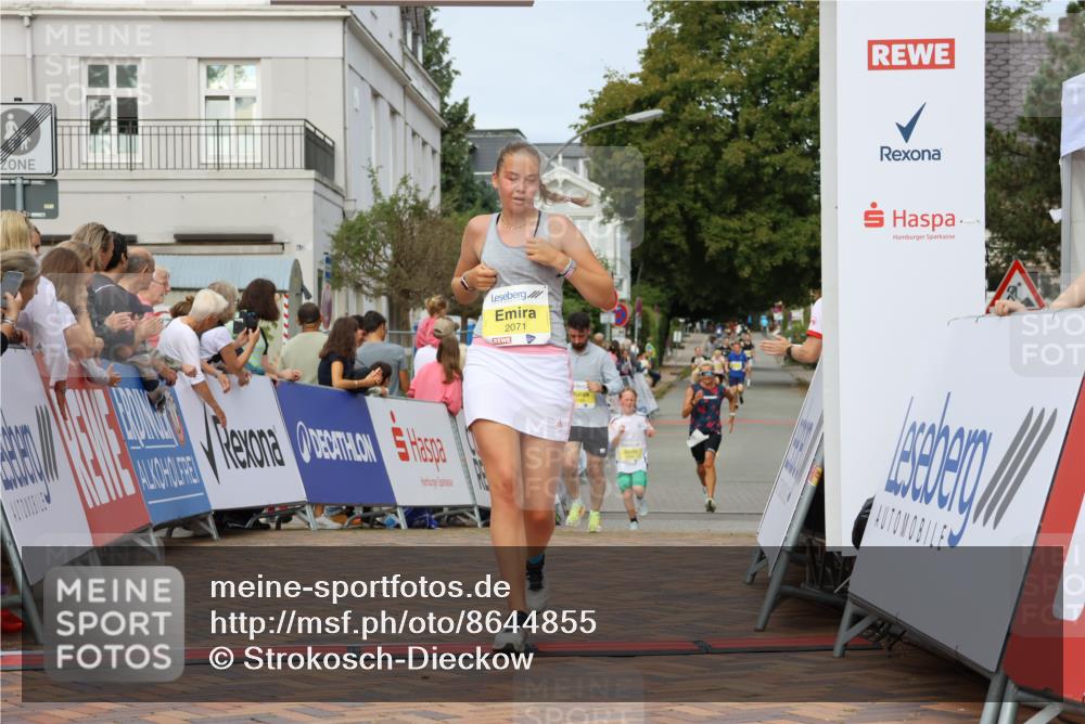 31.08.2025 - 21. Blankeneser Heldenlauf Strokosch-Dieckow http://msf.ph/oto/8644855 31.08.2025 10:23:32 Ziel 2186, 2525, 2471, 2071, 2284 meine-sportfotos.de
