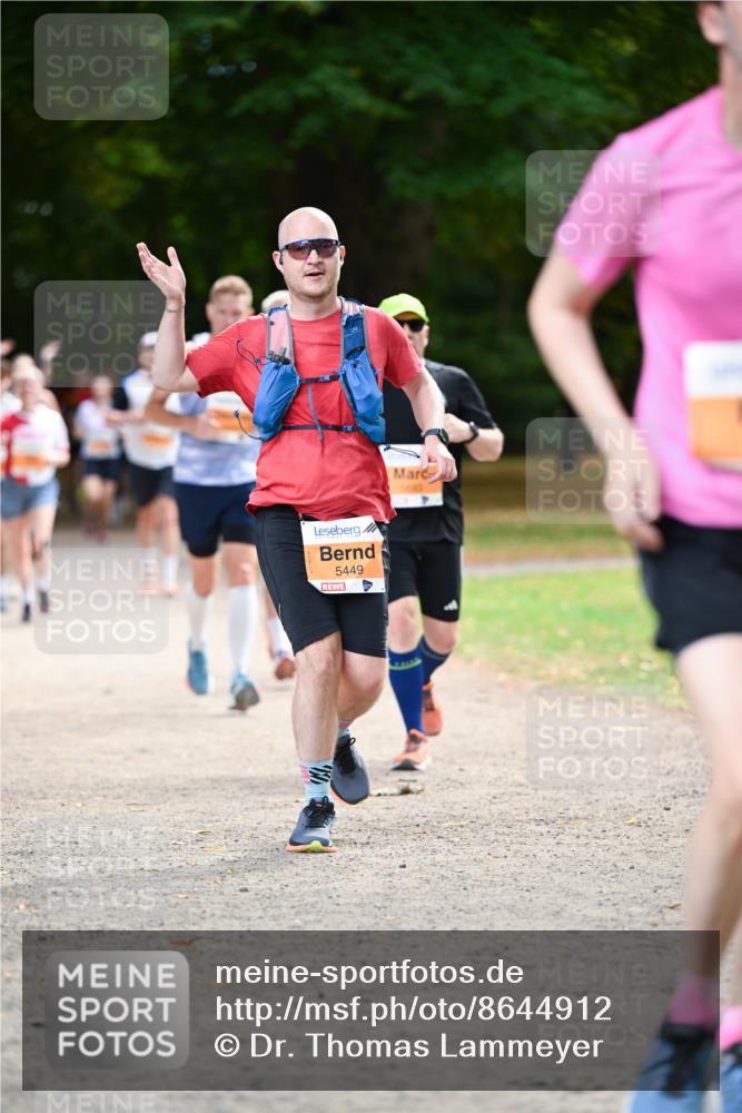 31.08.2025 - 21. Blankeneser Heldenlauf Dr. Thomas Lammeyer http://msf.ph/oto/8644912 31.08.2025 11:14:35 Laufen 5449 meine-sportfotos.de