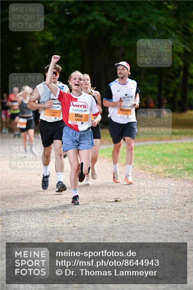 31.08.2025 - 21. Blankeneser Heldenlauf Dr. Thomas Lammeyer http://msf.ph/oto/8644943 31.08.2025 11:14:40 Laufen 5868, 5626 meine-sportfotos.de