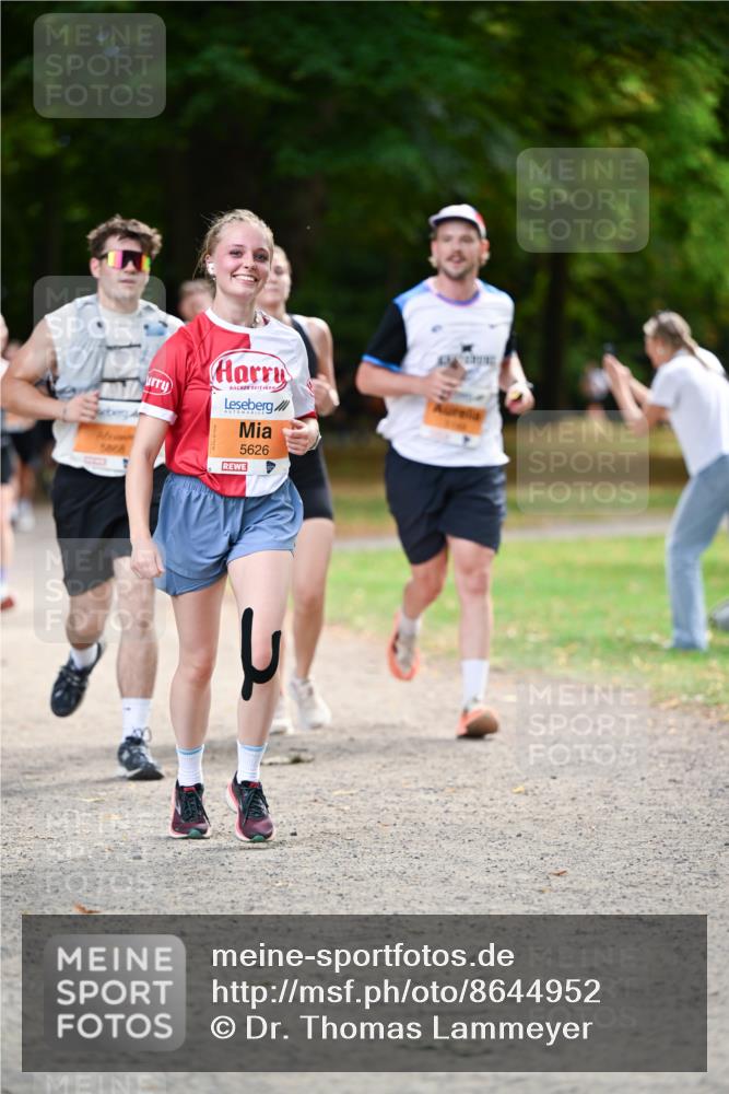 31.08.2025 - 21. Blankeneser Heldenlauf Dr. Thomas Lammeyer http://msf.ph/oto/8644952 31.08.2025 11:14:41 Laufen 5868, 1686, 5626 meine-sportfotos.de