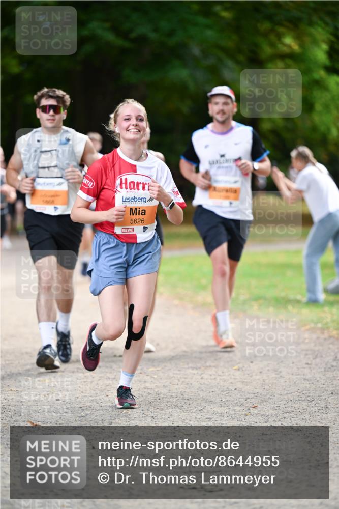 31.08.2025 - 21. Blankeneser Heldenlauf Dr. Thomas Lammeyer http://msf.ph/oto/8644955 31.08.2025 11:14:41 Laufen 5608, 5626 meine-sportfotos.de