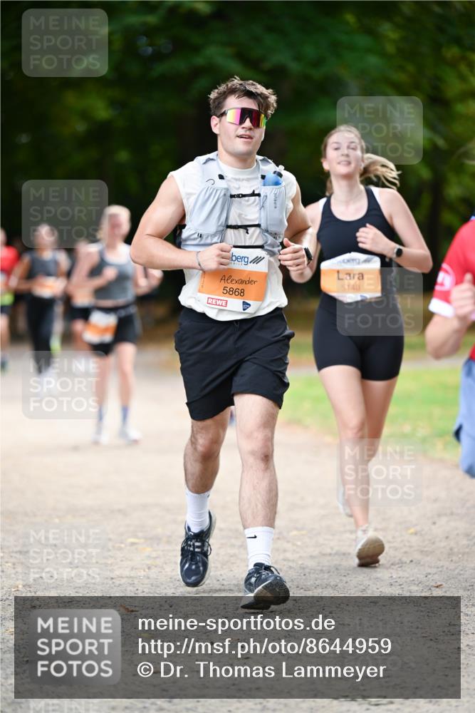31.08.2025 - 21. Blankeneser Heldenlauf Dr. Thomas Lammeyer http://msf.ph/oto/8644959 31.08.2025 11:14:42 Laufen 5868, 5148 meine-sportfotos.de