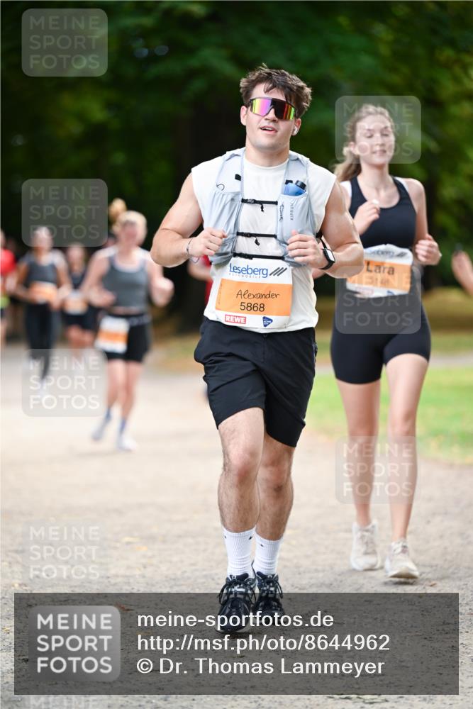 31.08.2025 - 21. Blankeneser Heldenlauf Dr. Thomas Lammeyer http://msf.ph/oto/8644962 31.08.2025 11:14:43 Laufen 5868, 5148 meine-sportfotos.de
