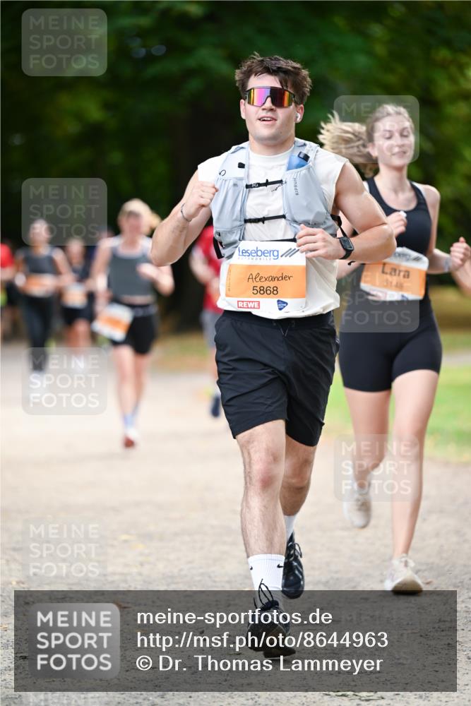31.08.2025 - 21. Blankeneser Heldenlauf Dr. Thomas Lammeyer http://msf.ph/oto/8644963 31.08.2025 11:14:43 Laufen 5868, 5148 meine-sportfotos.de