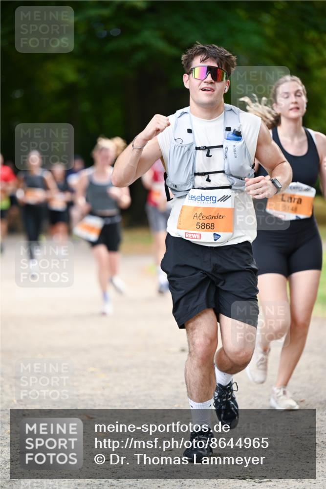 31.08.2025 - 21. Blankeneser Heldenlauf Dr. Thomas Lammeyer http://msf.ph/oto/8644965 31.08.2025 11:14:43 Laufen 5868, 5148 meine-sportfotos.de