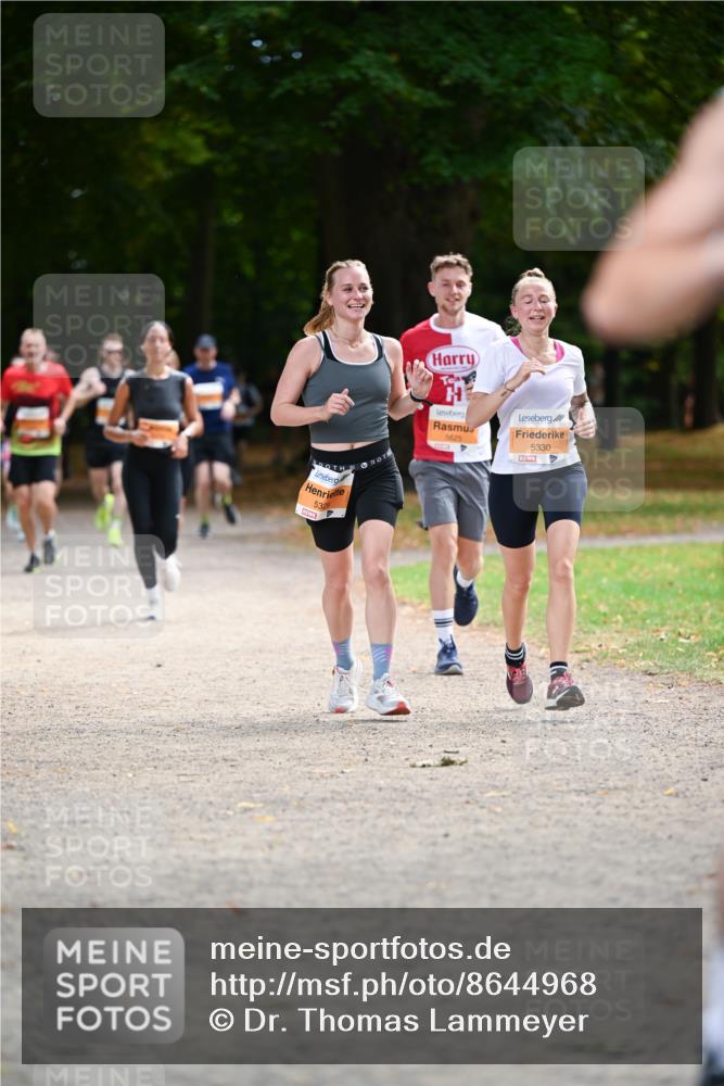 31.08.2025 - 21. Blankeneser Heldenlauf Dr. Thomas Lammeyer http://msf.ph/oto/8644968 31.08.2025 11:14:44 Laufen 5329, 5625, 5330 meine-sportfotos.de