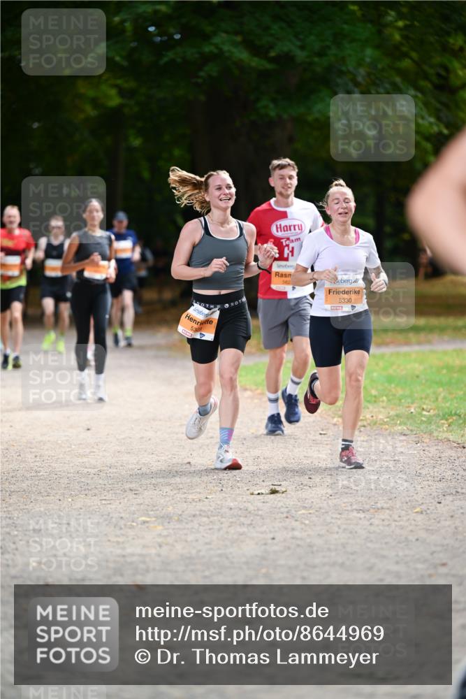 31.08.2025 - 21. Blankeneser Heldenlauf Dr. Thomas Lammeyer http://msf.ph/oto/8644969 31.08.2025 11:14:44 Laufen 562, 5330, 53 meine-sportfotos.de