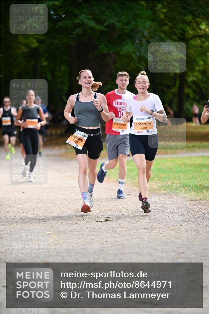 31.08.2025 - 21. Blankeneser Heldenlauf Dr. Thomas Lammeyer http://msf.ph/oto/8644971 31.08.2025 11:14:44 Laufen 5329, 5625, 5330 meine-sportfotos.de