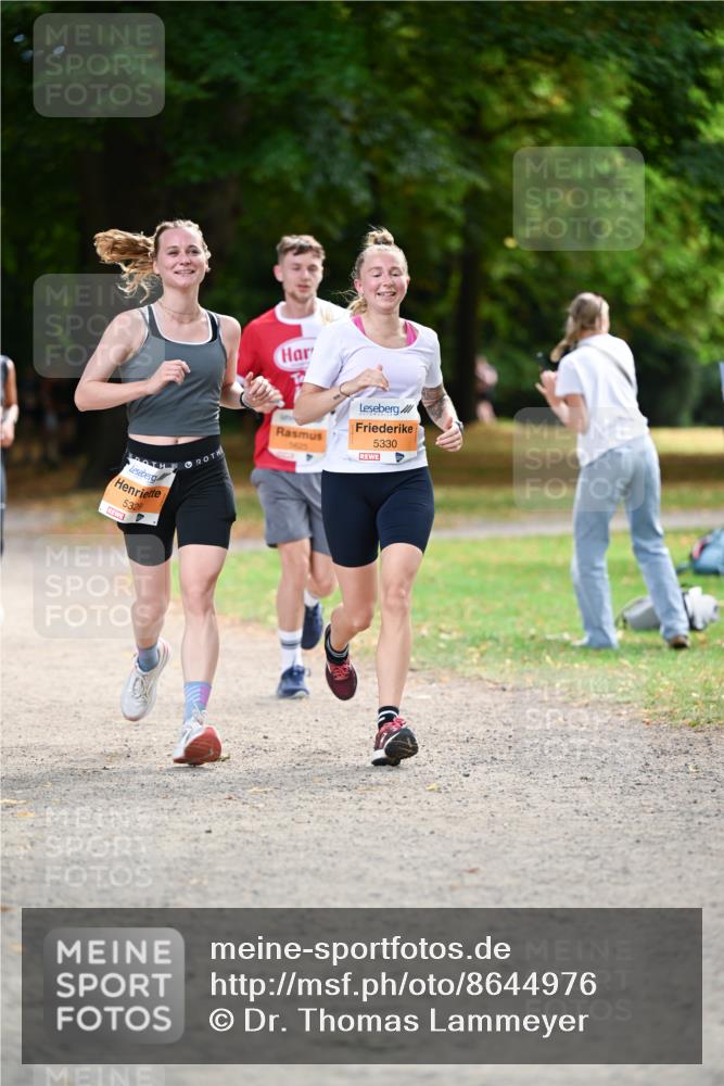 31.08.2025 - 21. Blankeneser Heldenlauf Dr. Thomas Lammeyer http://msf.ph/oto/8644976 31.08.2025 11:14:45 Laufen 5329, 5625, 5330 meine-sportfotos.de