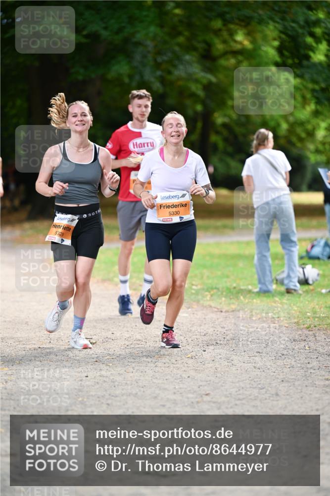 31.08.2025 - 21. Blankeneser Heldenlauf Dr. Thomas Lammeyer http://msf.ph/oto/8644977 31.08.2025 11:14:45 Laufen 5329, 5330 meine-sportfotos.de