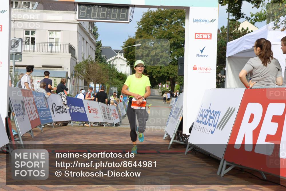 31.08.2025 - 21. Blankeneser Heldenlauf Strokosch-Dieckow http://msf.ph/oto/8644981 31.08.2025 10:00:13 Ziel 1016 meine-sportfotos.de