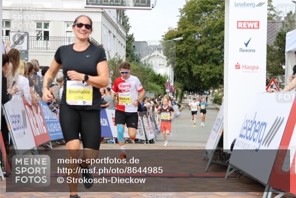31.08.2025 - 21. Blankeneser Heldenlauf Strokosch-Dieckow http://msf.ph/oto/8644985 31.08.2025 10:23:17 Ziel 2293, 2508, 2643, 2394 meine-sportfotos.de
