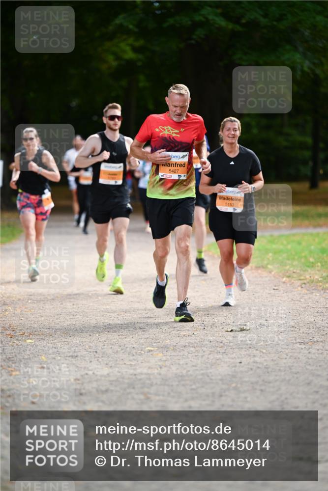 31.08.2025 - 21. Blankeneser Heldenlauf Dr. Thomas Lammeyer http://msf.ph/oto/8645014 31.08.2025 11:14:50 Laufen 5427, 5153 meine-sportfotos.de
