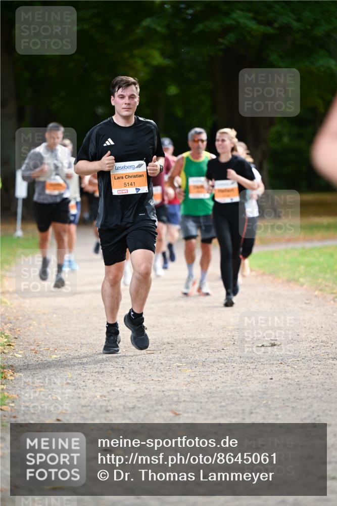 31.08.2025 - 21. Blankeneser Heldenlauf Dr. Thomas Lammeyer http://msf.ph/oto/8645061 31.08.2025 11:14:56 Laufen 5141 meine-sportfotos.de