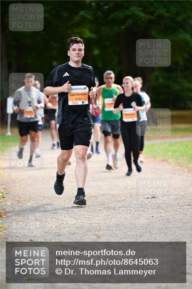 31.08.2025 - 21. Blankeneser Heldenlauf Dr. Thomas Lammeyer http://msf.ph/oto/8645063 31.08.2025 11:14:56 Laufen 5141 meine-sportfotos.de