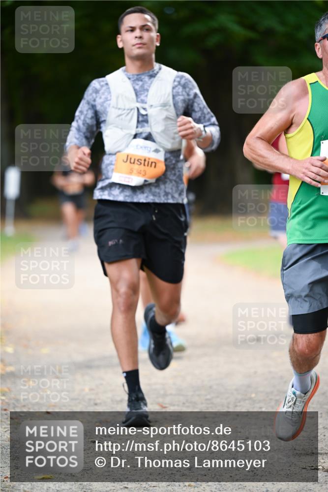 31.08.2025 - 21. Blankeneser Heldenlauf Dr. Thomas Lammeyer http://msf.ph/oto/8645103 31.08.2025 11:15:01 Laufen 5343 meine-sportfotos.de