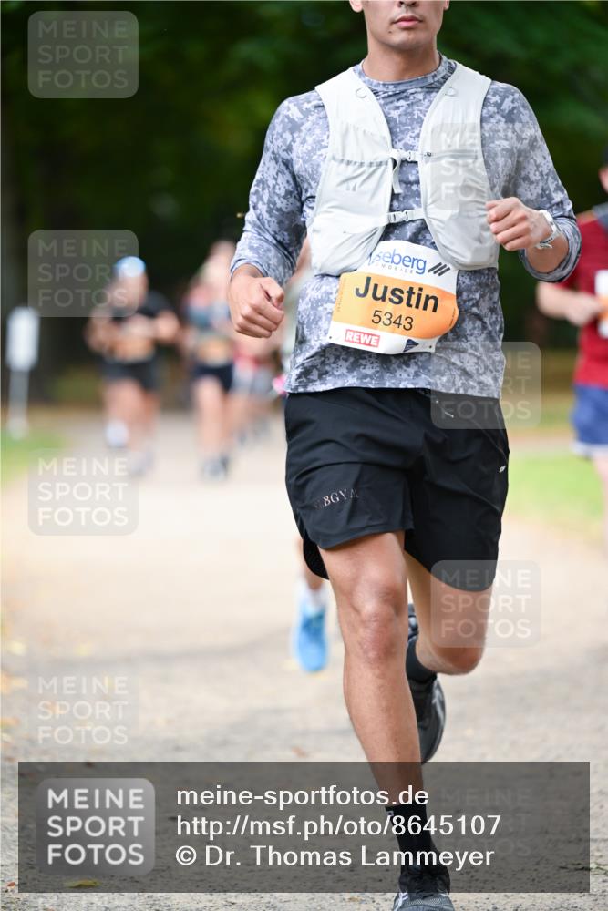 31.08.2025 - 21. Blankeneser Heldenlauf Dr. Thomas Lammeyer http://msf.ph/oto/8645107 31.08.2025 11:15:02 Laufen 5343 meine-sportfotos.de