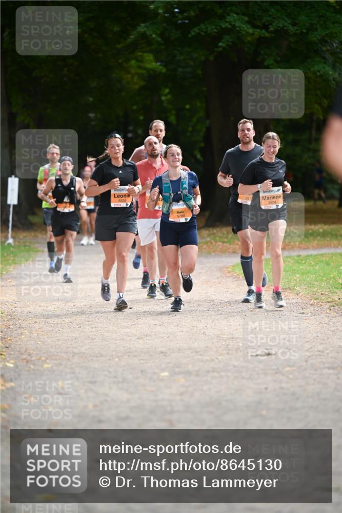 31.08.2025 - 21. Blankeneser Heldenlauf Dr. Thomas Lammeyer http://msf.ph/oto/8645130 31.08.2025 11:15:05 Laufen 5539, 5780, 20, 517, 5538 meine-sportfotos.de
