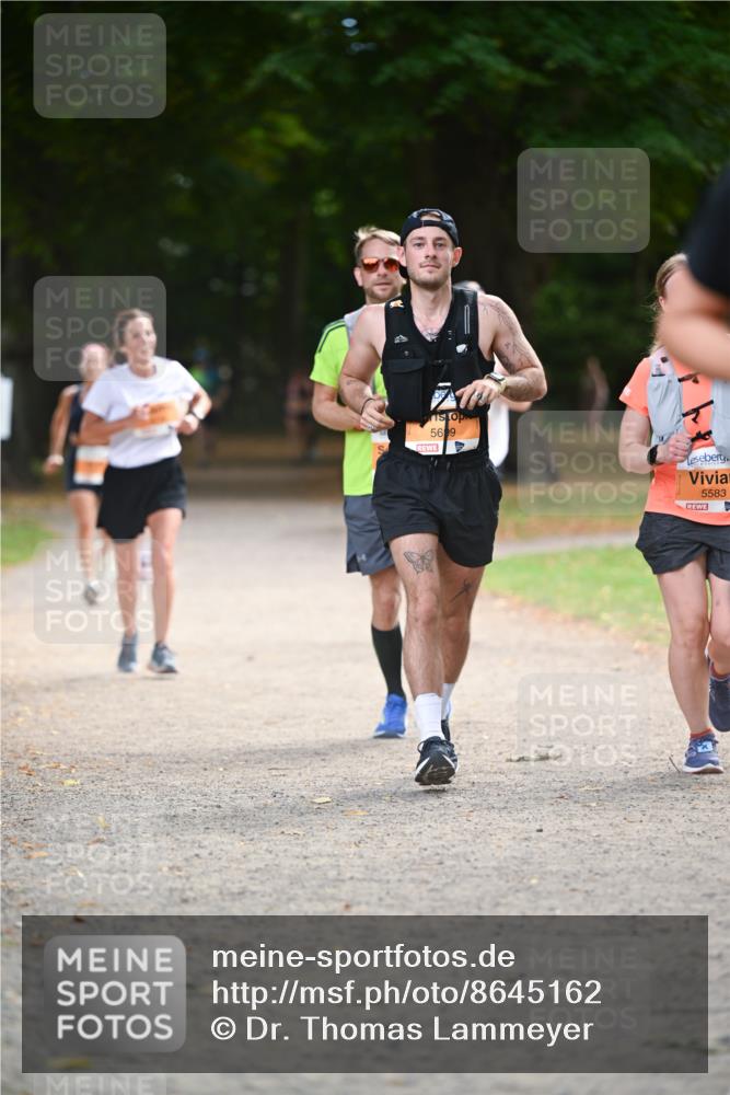 31.08.2025 - 21. Blankeneser Heldenlauf Dr. Thomas Lammeyer http://msf.ph/oto/8645162 31.08.2025 11:15:10 Laufen 56, 9, 5583 meine-sportfotos.de