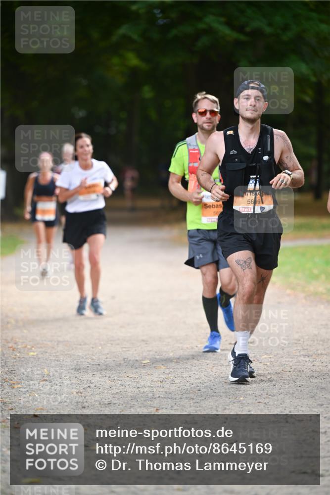 31.08.2025 - 21. Blankeneser Heldenlauf Dr. Thomas Lammeyer http://msf.ph/oto/8645169 31.08.2025 11:15:11 Laufen 5699, 56 meine-sportfotos.de