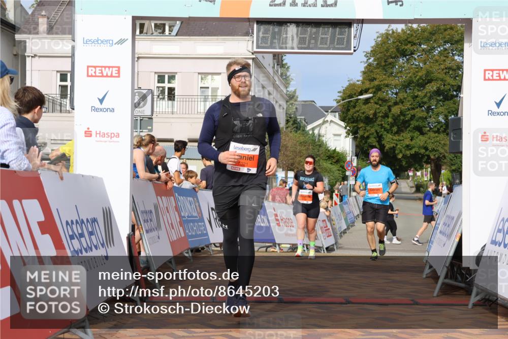 31.08.2025 - 21. Blankeneser Heldenlauf Strokosch-Dieckow http://msf.ph/oto/8645203 31.08.2025 09:58:27 Ziel 1135, 1134, 1021, 1055, 1089 meine-sportfotos.de