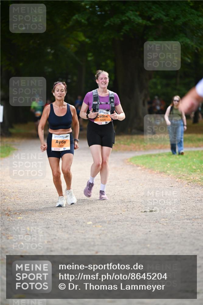 31.08.2025 - 21. Blankeneser Heldenlauf Dr. Thomas Lammeyer http://msf.ph/oto/8645204 31.08.2025 11:15:15 Laufen 5501, 5225 meine-sportfotos.de