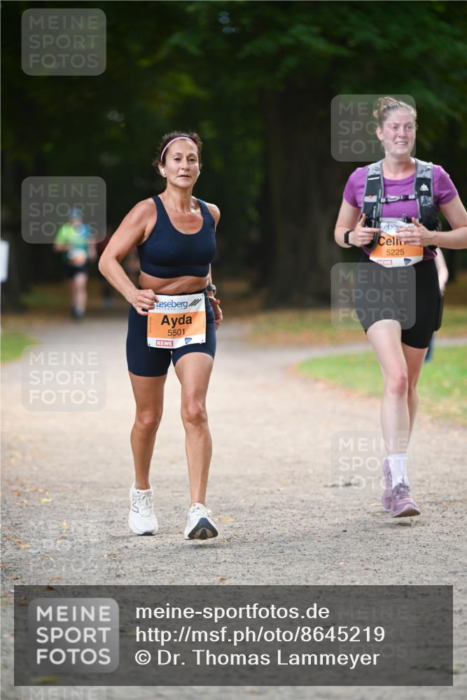 31.08.2025 - 21. Blankeneser Heldenlauf Dr. Thomas Lammeyer http://msf.ph/oto/8645219 31.08.2025 11:15:17 Laufen 5501, 5225 meine-sportfotos.de