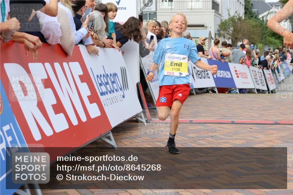 31.08.2025 - 21. Blankeneser Heldenlauf Strokosch-Dieckow http://msf.ph/oto/8645268 31.08.2025 10:22:45 Ziel 2314, 2138, 2372 meine-sportfotos.de