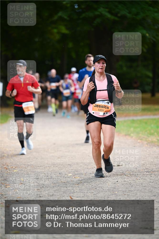 31.08.2025 - 21. Blankeneser Heldenlauf Dr. Thomas Lammeyer http://msf.ph/oto/8645272 31.08.2025 11:15:31 Laufen 5331 meine-sportfotos.de