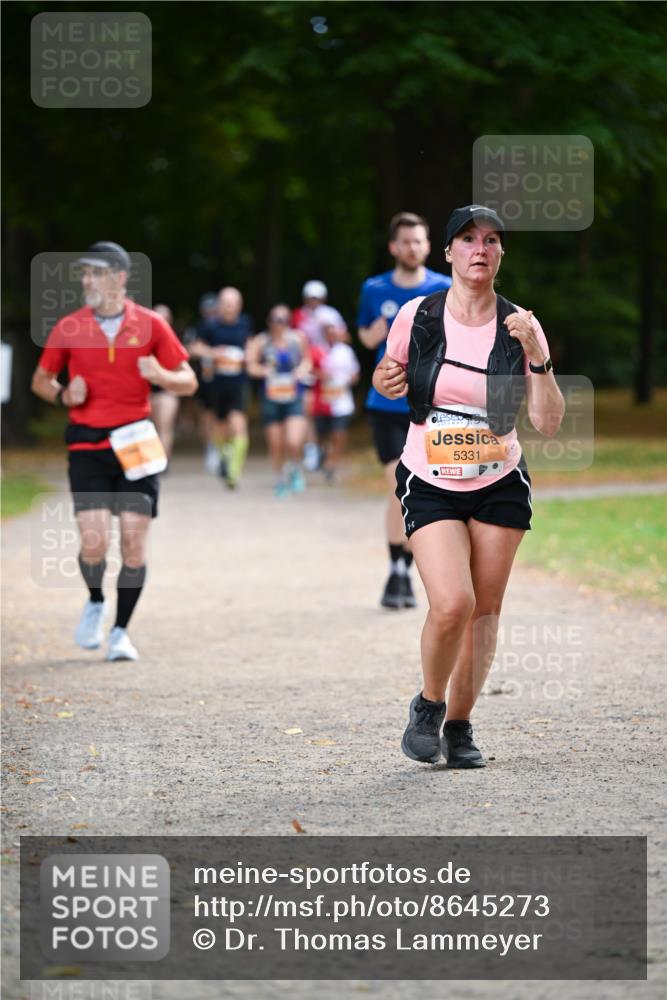 31.08.2025 - 21. Blankeneser Heldenlauf Dr. Thomas Lammeyer http://msf.ph/oto/8645273 31.08.2025 11:15:32 Laufen 5331 meine-sportfotos.de