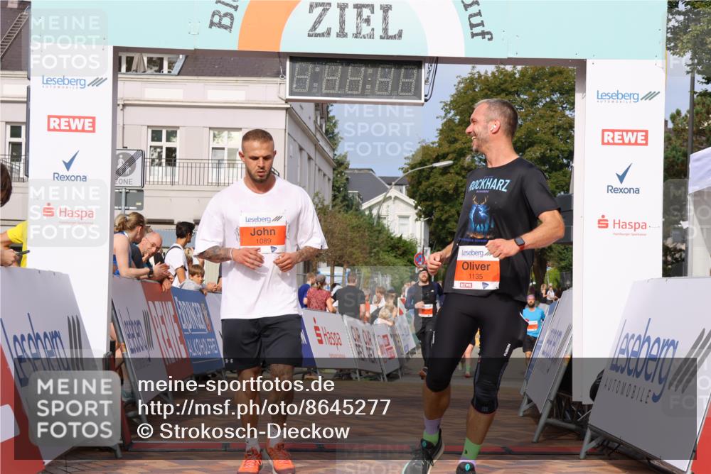 31.08.2025 - 21. Blankeneser Heldenlauf Strokosch-Dieckow http://msf.ph/oto/8645277 31.08.2025 09:58:22 Ziel 1135, 1089 meine-sportfotos.de