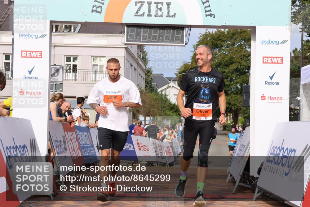 31.08.2025 - 21. Blankeneser Heldenlauf Strokosch-Dieckow http://msf.ph/oto/8645299 31.08.2025 09:58:22 Ziel 1135, 1089 meine-sportfotos.de