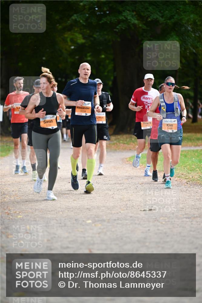 31.08.2025 - 21. Blankeneser Heldenlauf Dr. Thomas Lammeyer http://msf.ph/oto/8645337 31.08.2025 11:15:40 Laufen 5114, 5143, 5619, 5458, 5154, 13 meine-sportfotos.de