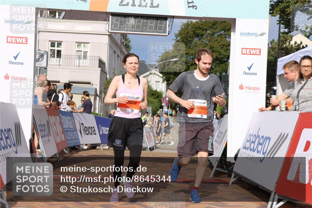 31.08.2025 - 21. Blankeneser Heldenlauf Strokosch-Dieckow http://msf.ph/oto/8645344 31.08.2025 09:57:16 Ziel 1109, 1105 meine-sportfotos.de