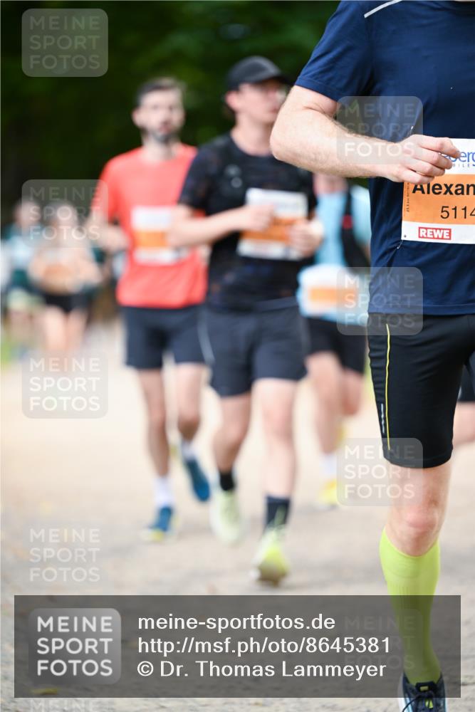 31.08.2025 - 21. Blankeneser Heldenlauf Dr. Thomas Lammeyer http://msf.ph/oto/8645381 31.08.2025 11:15:44 Laufen 5114 meine-sportfotos.de