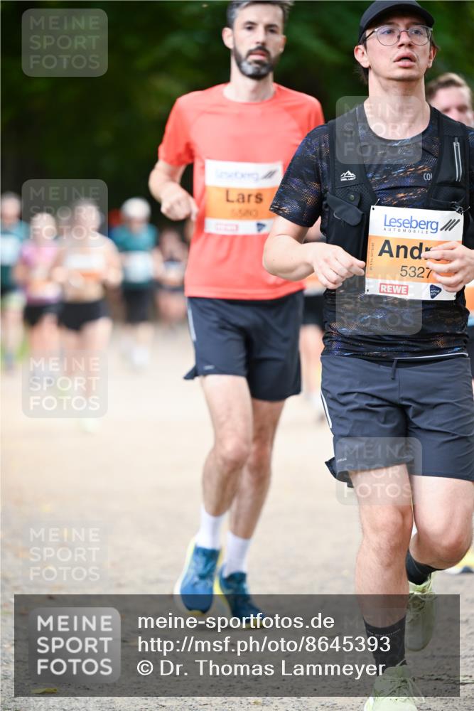 31.08.2025 - 21. Blankeneser Heldenlauf Dr. Thomas Lammeyer http://msf.ph/oto/8645393 31.08.2025 11:15:45 Laufen 5327 meine-sportfotos.de