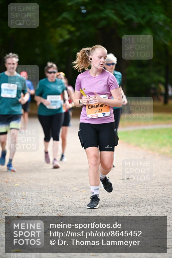 31.08.2025 - 21. Blankeneser Heldenlauf Dr. Thomas Lammeyer http://msf.ph/oto/8645452 31.08.2025 11:15:52 Laufen 5321 meine-sportfotos.de