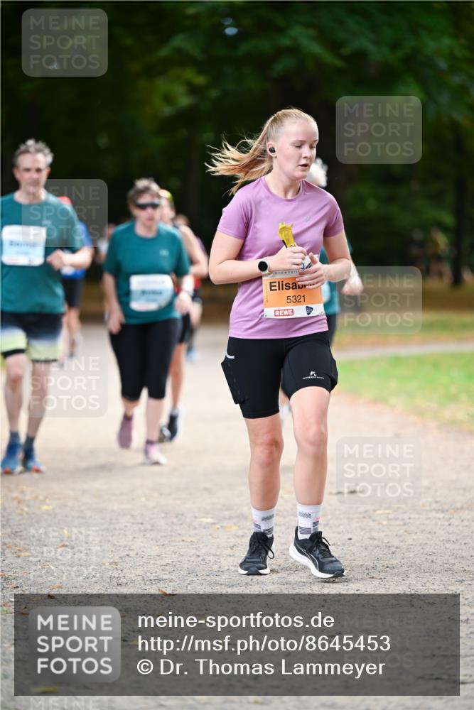 31.08.2025 - 21. Blankeneser Heldenlauf Dr. Thomas Lammeyer http://msf.ph/oto/8645453 31.08.2025 11:15:52 Laufen 5321 meine-sportfotos.de