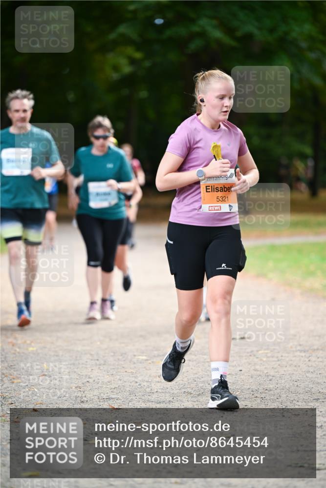 31.08.2025 - 21. Blankeneser Heldenlauf Dr. Thomas Lammeyer http://msf.ph/oto/8645454 31.08.2025 11:15:52 Laufen 5321 meine-sportfotos.de