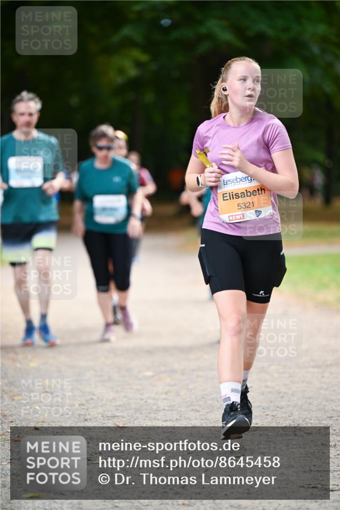 31.08.2025 - 21. Blankeneser Heldenlauf Dr. Thomas Lammeyer http://msf.ph/oto/8645458 31.08.2025 11:15:52 Laufen 5321 meine-sportfotos.de