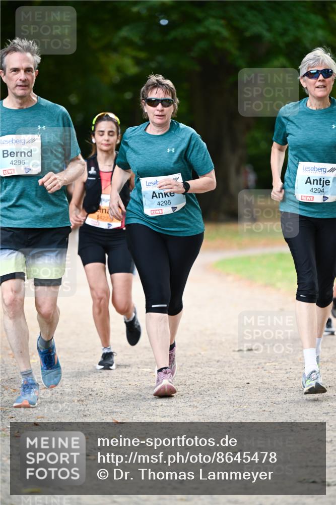 31.08.2025 - 21. Blankeneser Heldenlauf Dr. Thomas Lammeyer http://msf.ph/oto/8645478 31.08.2025 11:15:54 Laufen 4296, 4295, 4294, 422 meine-sportfotos.de
