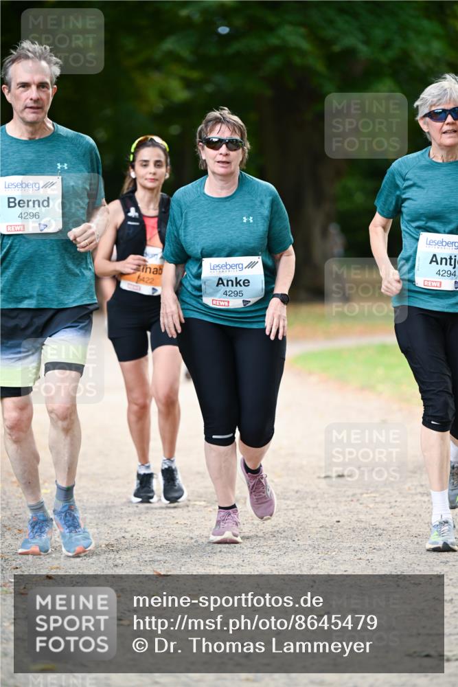 31.08.2025 - 21. Blankeneser Heldenlauf Dr. Thomas Lammeyer http://msf.ph/oto/8645479 31.08.2025 11:15:54 Laufen 4296, 422, 4295, 4294 meine-sportfotos.de