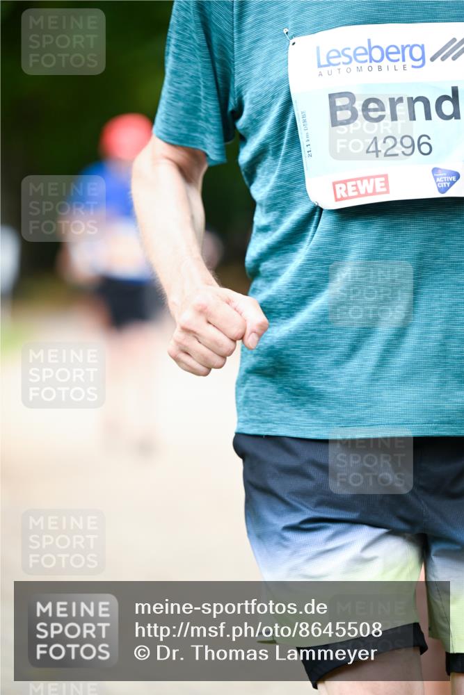 31.08.2025 - 21. Blankeneser Heldenlauf Dr. Thomas Lammeyer http://msf.ph/oto/8645508 31.08.2025 11:15:57 Laufen 21, 1, 4296 meine-sportfotos.de