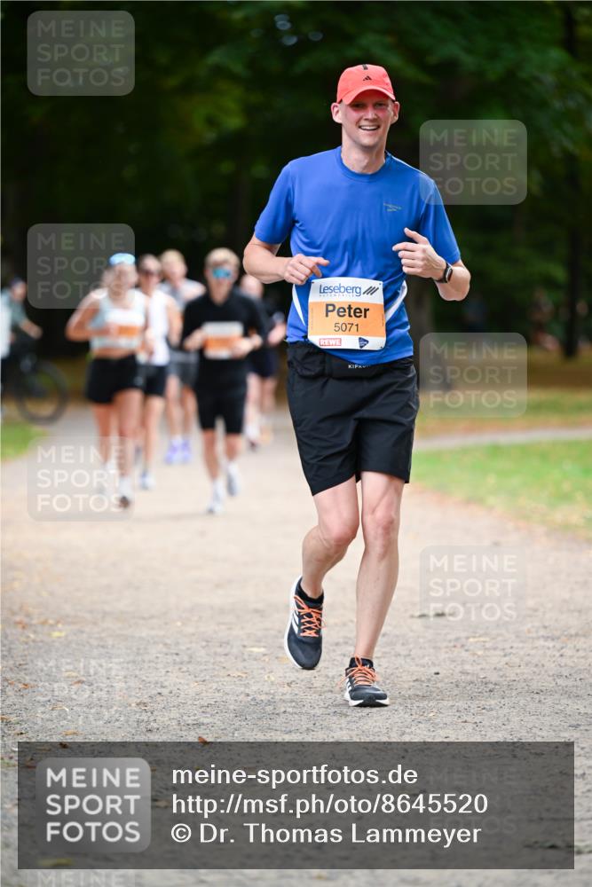 31.08.2025 - 21. Blankeneser Heldenlauf Dr. Thomas Lammeyer http://msf.ph/oto/8645520 31.08.2025 11:15:59 Laufen 5071 meine-sportfotos.de