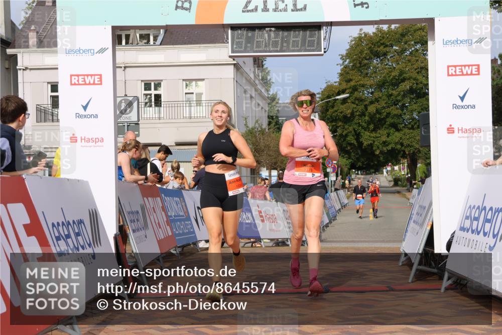 31.08.2025 - 21. Blankeneser Heldenlauf Strokosch-Dieckow http://msf.ph/oto/8645574 31.08.2025 09:56:53 Ziel 1178, 1036 meine-sportfotos.de