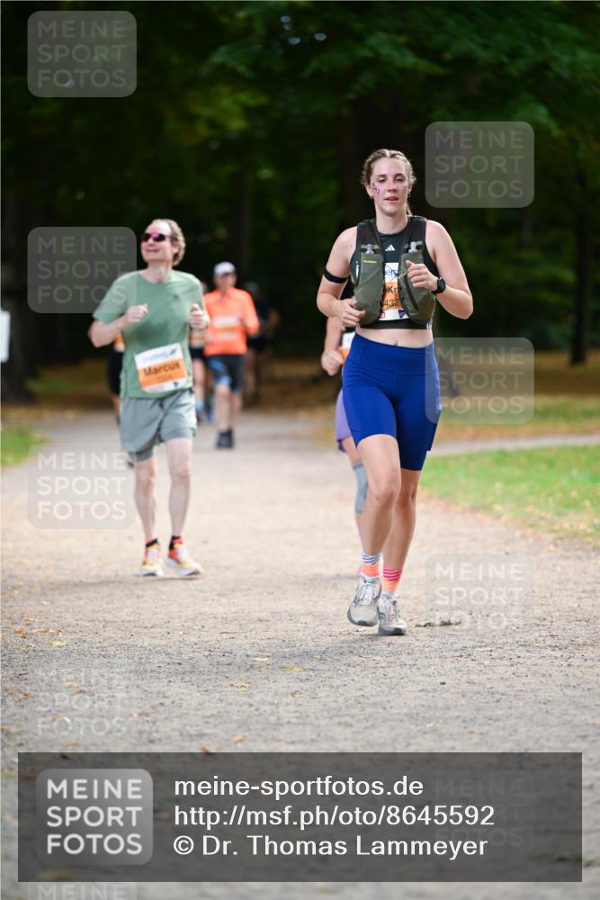 31.08.2025 - 21. Blankeneser Heldenlauf Dr. Thomas Lammeyer http://msf.ph/oto/8645592 31.08.2025 11:16:07 Laufen 432 meine-sportfotos.de