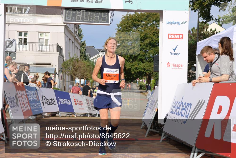 31.08.2025 - 21. Blankeneser Heldenlauf Strokosch-Dieckow http://msf.ph/oto/8645622 31.08.2025 09:56:09 Ziel 1097 meine-sportfotos.de