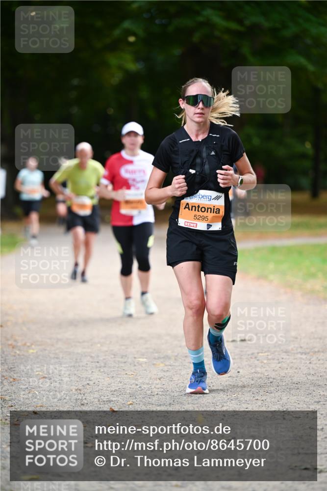 31.08.2025 - 21. Blankeneser Heldenlauf Dr. Thomas Lammeyer http://msf.ph/oto/8645700 31.08.2025 11:16:19 Laufen 5295 meine-sportfotos.de