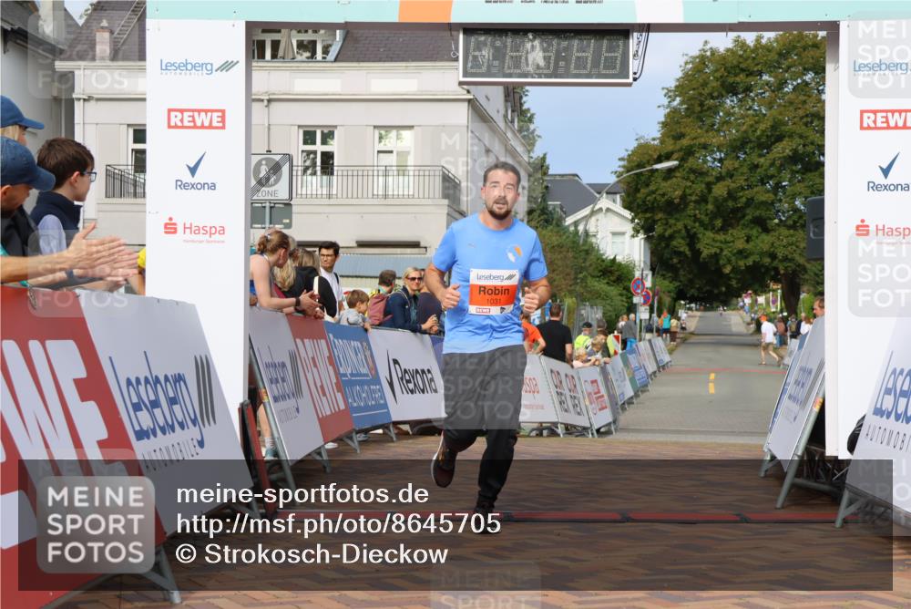 31.08.2025 - 21. Blankeneser Heldenlauf Strokosch-Dieckow http://msf.ph/oto/8645705 31.08.2025 09:54:56 Ziel 1031, 1020 meine-sportfotos.de